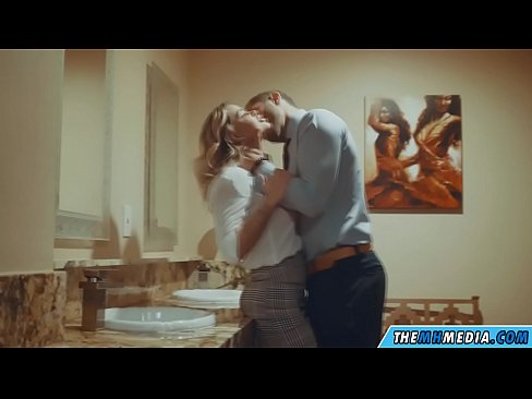 ❤️ ໃນເວລາທີ່ຜິວເນື້ອສີຂາວ busty seduces ທ່ານຢູ່ໃນຫ້ອງນ້ໍາສາທາລະນະ ❤❌ ໜັງໂປ້ ຢູ່ທີ່ພວກເຮົາ lo.japangaysex.ru%